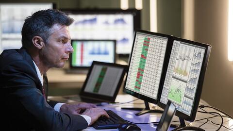 Nhà đầu tư mất hàng trăm tỷ USD vì cổ tức năm 2020 giảm mạnh