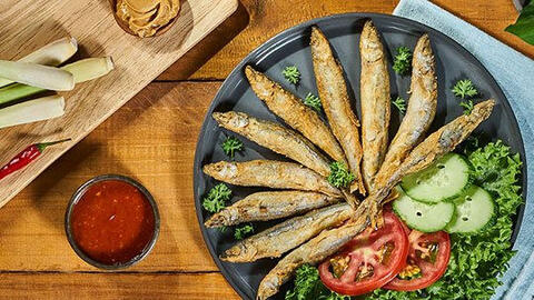 Món ngon mỗi ngày: Cách làm cá trứng chấm tương me