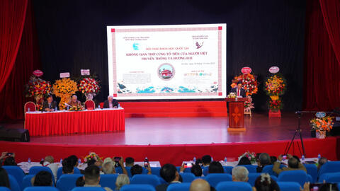 Các chuyên gia, nhà nghiên cứu luận bàn về “Không gian thờ cúng tổ tiên của người Việt truyền thống và đương đại”