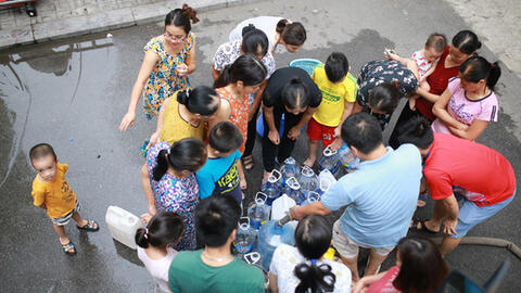 Nước nhiễm bẩn: sự độc ác của con người!