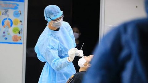 COVID-19 trưa 15/5: Thêm 16 bệnh nhân mới, nguy cơ lây nhiễm trong khu công nghiệp