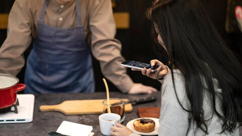 Tôi chia tay người yêu, chấp nhận mất 80 triệu vì 1 cái bánh ngọt