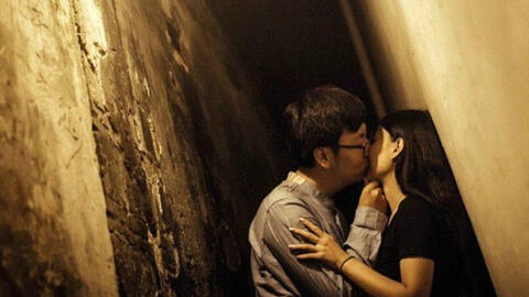 Đàn ông trung niên thường ngoại tình với 3 kiểu quen này, các bà vợ nên cảnh giác