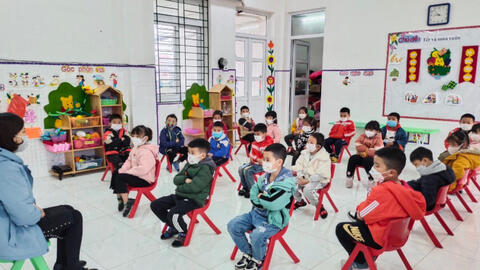 Hà Nội cho trẻ mầm non đến trường từ đầu tháng 3