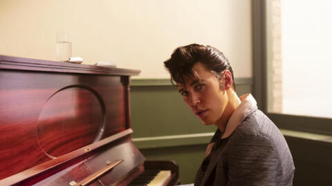 Elvis: Mặt trái của xã hội thượng lưu từ cuộc đời của huyền thoại âm nhạc vĩ đại nhất thế kỷ 20