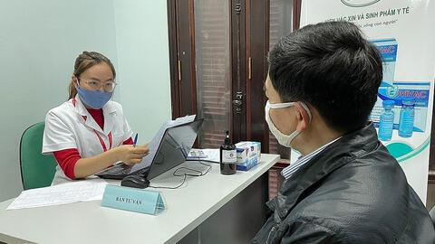 Sáng nay (15/3), Việt Nam tiêm thử nghiệm lâm sàng vaccine COVIVAC