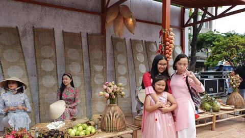 Hàng loạt sao Việt góp mặt trong sự kiện kỷ niệm 30 năm của Saigon Co.op tại Phố đi bộ Nguyễn Huệ