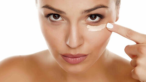 Bí kíp chọn kem dưỡng da mắt cho từng độ tuổi