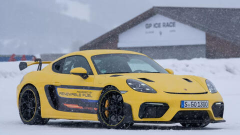 Porsche đổ 2 nghìn tỷ làm xăng từ khí trời: Xe nào cũng chạy được nhưng bán giá này đi xe điện vẫn kinh tế hơn