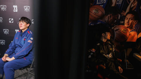 Faker gửi lời khen các tuyển thủ JDG, khẳng định LPL có một yếu tố rất mạnh