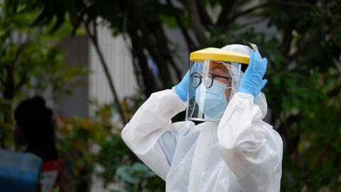 Hà Nội dự kiến kiến hỗ trợ đến 10 triệu đồng/người để ngăn chặn làn sóng nhân viên y tế nghỉ việc