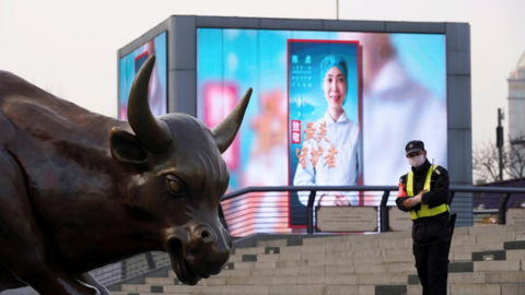 Phố Wall đi lên sau quyết định duy trì chính sách lãi suất siêu thấp của Fed