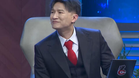 Mới tham gia chương trình về tuyển dụng, Dược Sĩ Tiến đã tạo drama, hỏi một câu khiến ai cũng đứng hình mất 5 giây