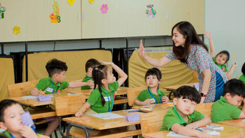 Cuộc chạy đua cho con vào lớp 1 trường tư thục của phụ huynh Hà Nội