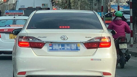 Nguyên chủ tịch Hiệp hội Vận tải ôtô Việt Nam: Không nên bắt người dân đổi biển số mới