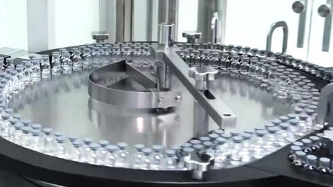 Việt Nam ký 3 hợp đồng chuyển giao công nghệ liên quan vaccine COVID-19