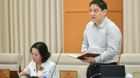 Xem xét Lịch sử là môn lựa chọn bắt buộc