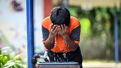 Malaysia đình chỉ tất cả hoạt động ngoài trời của học sinh do nắng nóng kéo dài