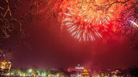 Tết Dương lịch 2021, Hà Nội bắn pháo hoa tầm cao ở ba điểm