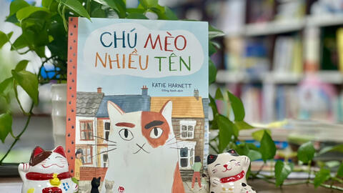 Năm Mão đọc sách về Mèo