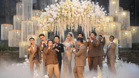 Cặp đôi Vbiz Nguyễn Đức Cường - Vũ Hạnh Nguyên tổ chức hôn lễ "cổ tích": Vợ chồng Đoàn Văn Hậu, Tuấn Hưng cùng dàn sao đình đám quy tụ