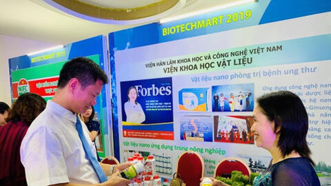 Nữ trí thức vượt mọi khó khăn, cống hiến hết mình cho khoa học