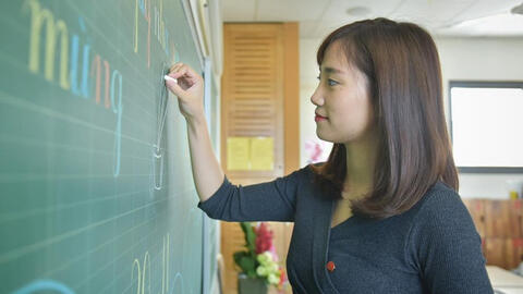 Đại học Sư phạm Hà Nội sẽ không tuyển thí sinh nói lắp, nói ngọng