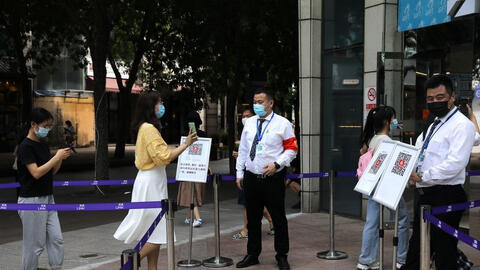 COVID-19 đang lây lan nhanh ở Trung Quốc