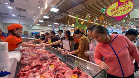 Bộ Tài chính nói về giải pháp cho tình trạng xăng giảm liên tục, hàng hóa vẫn tăng giá