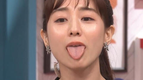 Chuyên gia tiết lộ 4 dấu hiệu ở 2 bên lưỡi cảnh báo cơ thể bạn đang kêu cứu