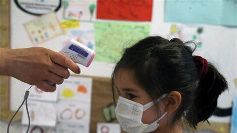 COVID-19 sáng 4/6: Việt Nam có thêm 52 ca mắc mới, thế giới trên 3,7 triệu người tử vong