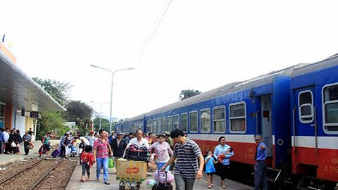 Đường sắt bán nguyên toa với mức giá giảm từ 10-15% giá vé và miễn phí suất ăn trên tàu