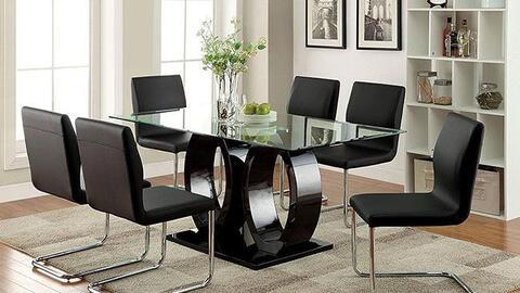 Bàn ăn phạm phong thủy có ảnh hưởng tới tài vận của gia chủ?