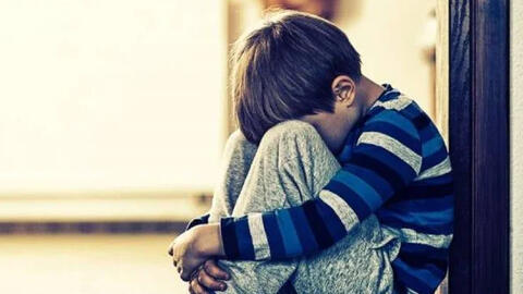 Trẻ tự kỉ: Gia đình có nên hoàn toàn phó mặc cho trung tâm trị liệu?