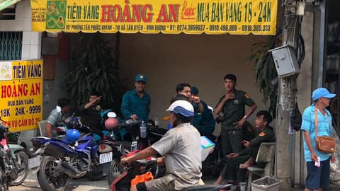 200 lượng vàng không cánh mà bay khỏi tiệm vàng trong đêm