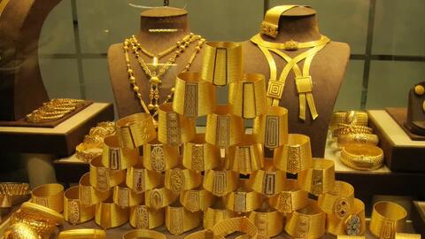 Giá vàng SJC sáng 15/10 tiếp tục giảm, còn 41,50 triệu đồng/lượng