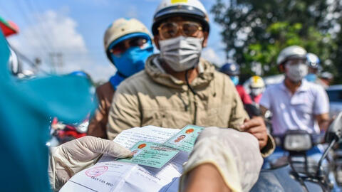 Người lao động vẫn đang bối rối về phương thức quay lại TPHCM làm việc