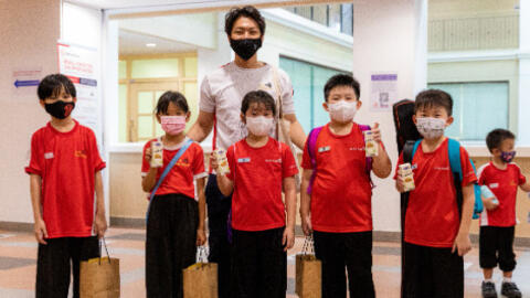 Vinamilk xuất khẩu sữa tươi chứa tổ yến đi Singapore, tiếp tục phát triển thị trường với phân khúc cao cấp