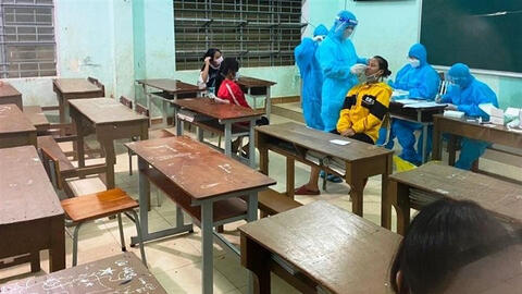 17 học sinh và 1 giáo viên trường bán trú ở Quảng Nam dương tính COVID-19
