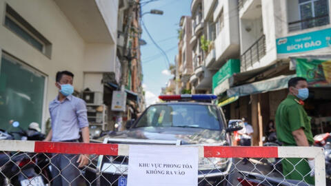 "Giải cứu" thực phẩm trong khu phong tỏa