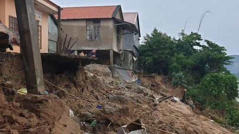 Quảng Bình: Xuất hiện nhiều điểm sạt lở chưa từng có ở huyện Tuyên Hóa