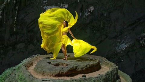 H'Hen Niê thực hiện hành trình thám hiểm hang Sơn Đoòng