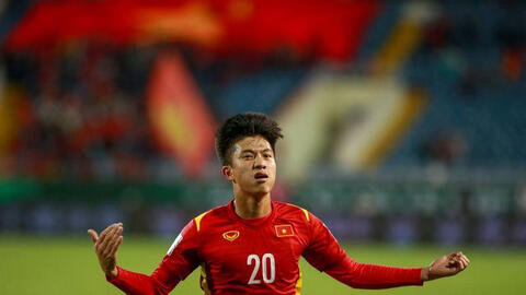 Chủ tịch nước Nguyễn Xuân Phúc biểu dương Đội tuyển bóng đá nam sau chiến thắng 3-1 trước Trung Quốc