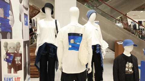 Đã ra mắt từ 08/09, BST Kaws x Uniqlo có gì mà khiến giới trẻ rần rần đến thế, hứa hẹn sẽ tạo nên “cơn sốt” tiếp theo?