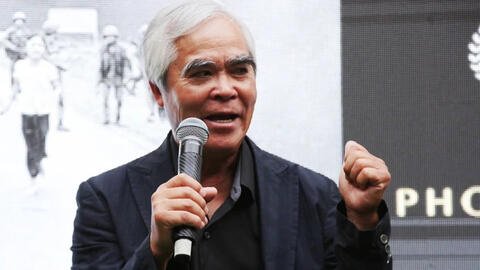 Nhiếp ảnh gia Nick Út nói về bức ảnh "Em bé Napalm" sau 50 năm: "Tôi mong không có chiến tranh ở bất kỳ đâu nữa"