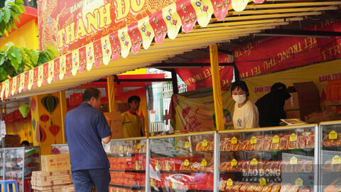 Thị trường bánh Trung thu bắt đầu sôi động, giá bán tăng so với năm ngoái