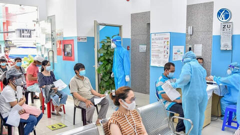 Thêm 4.806 ca mắc COVID-19 trong ngày 8/10, riêng TP HCM có 2.215 ca