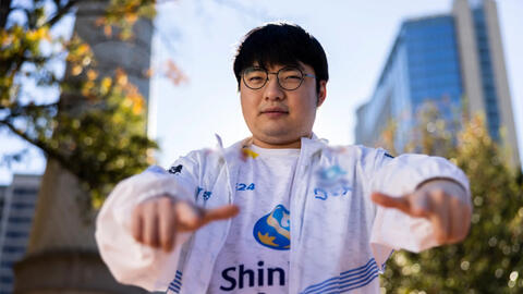 Ngã ngửa với độ “lầy” của “Ngài” BeryL, yêu cầu hoãn ký hợp đồng mới để làm một việc khó tin