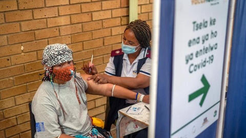 Chưa phát hiện ca tử vong nào liên quan đến Omircon, WHO kêu gọi mọi người không nên hoảng sợ