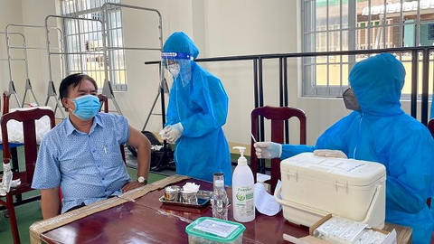 Phú Quốc tiêm vaccine COVID-19 cho toàn dân trên đảo để đón khách du lịch